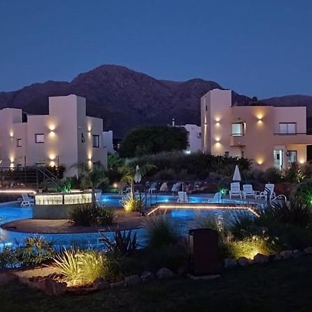 Apart Hotel Los Alazanes カピージャ・デル・モンテ エクステリア 写真