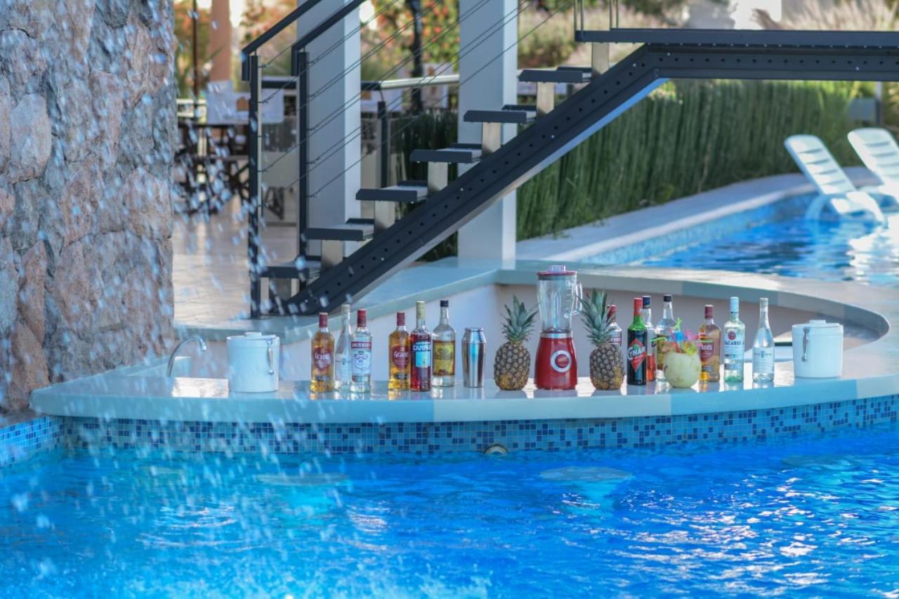 Apart Hotel Los Alazanes カピージャ・デル・モンテ エクステリア 写真